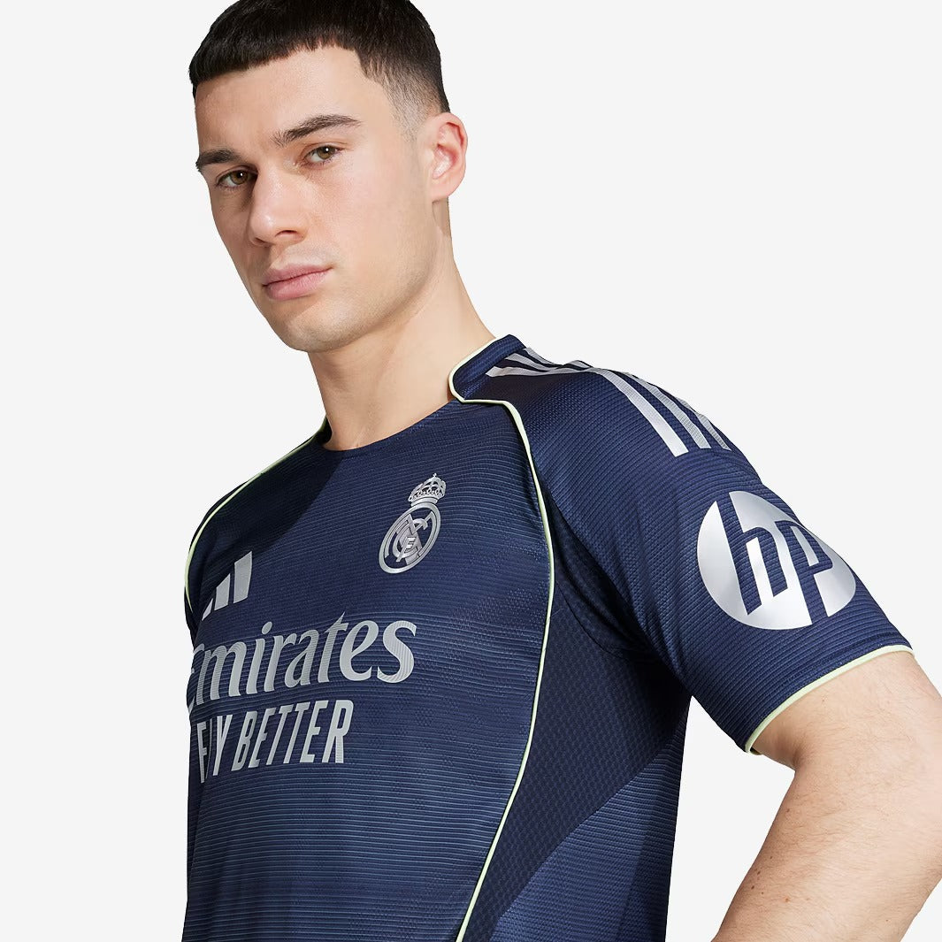 Camisa Real Madrid 2025/26 II Jogador Masculina