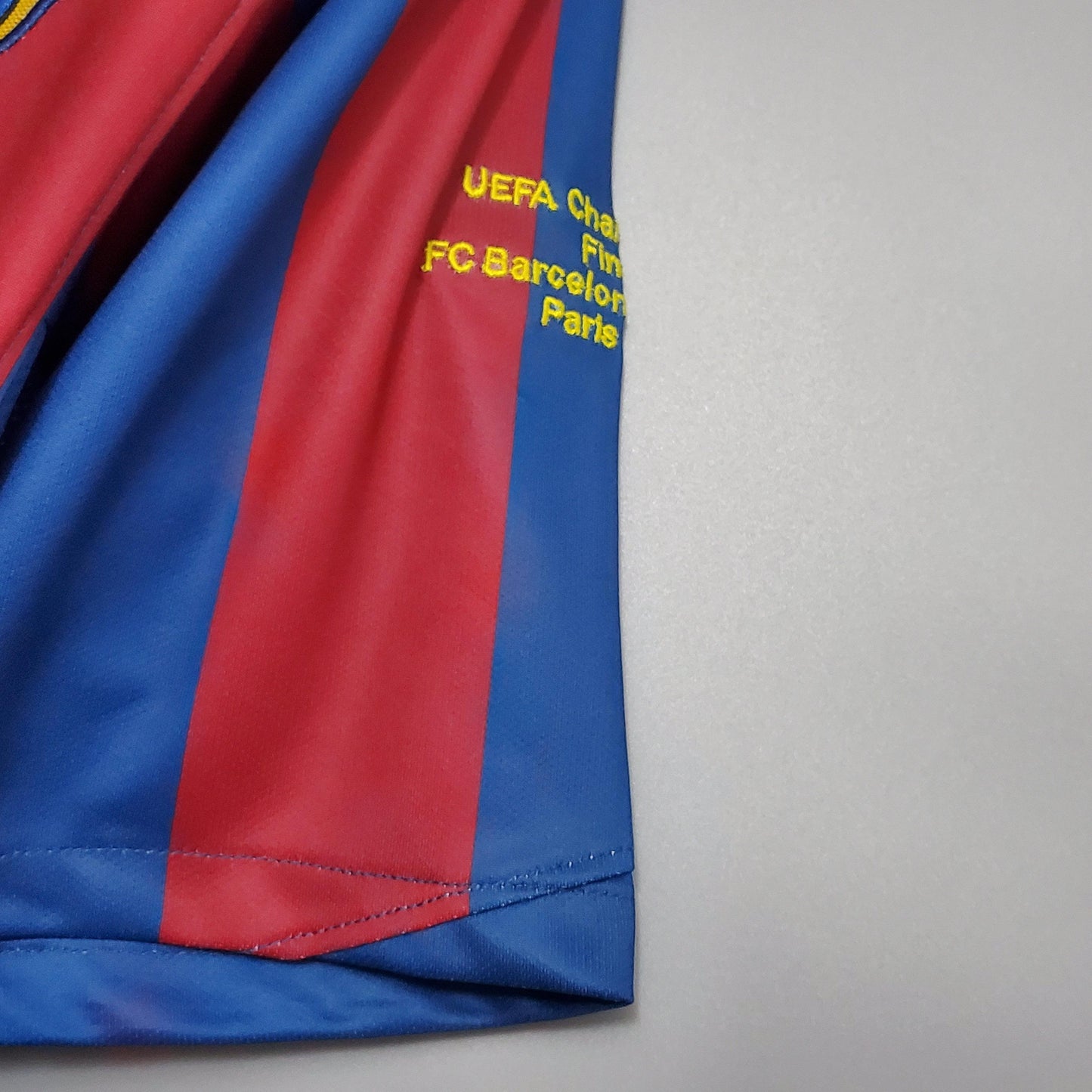 Camisa Retrô FC Barcelona 2005/06 I Champions League Edition