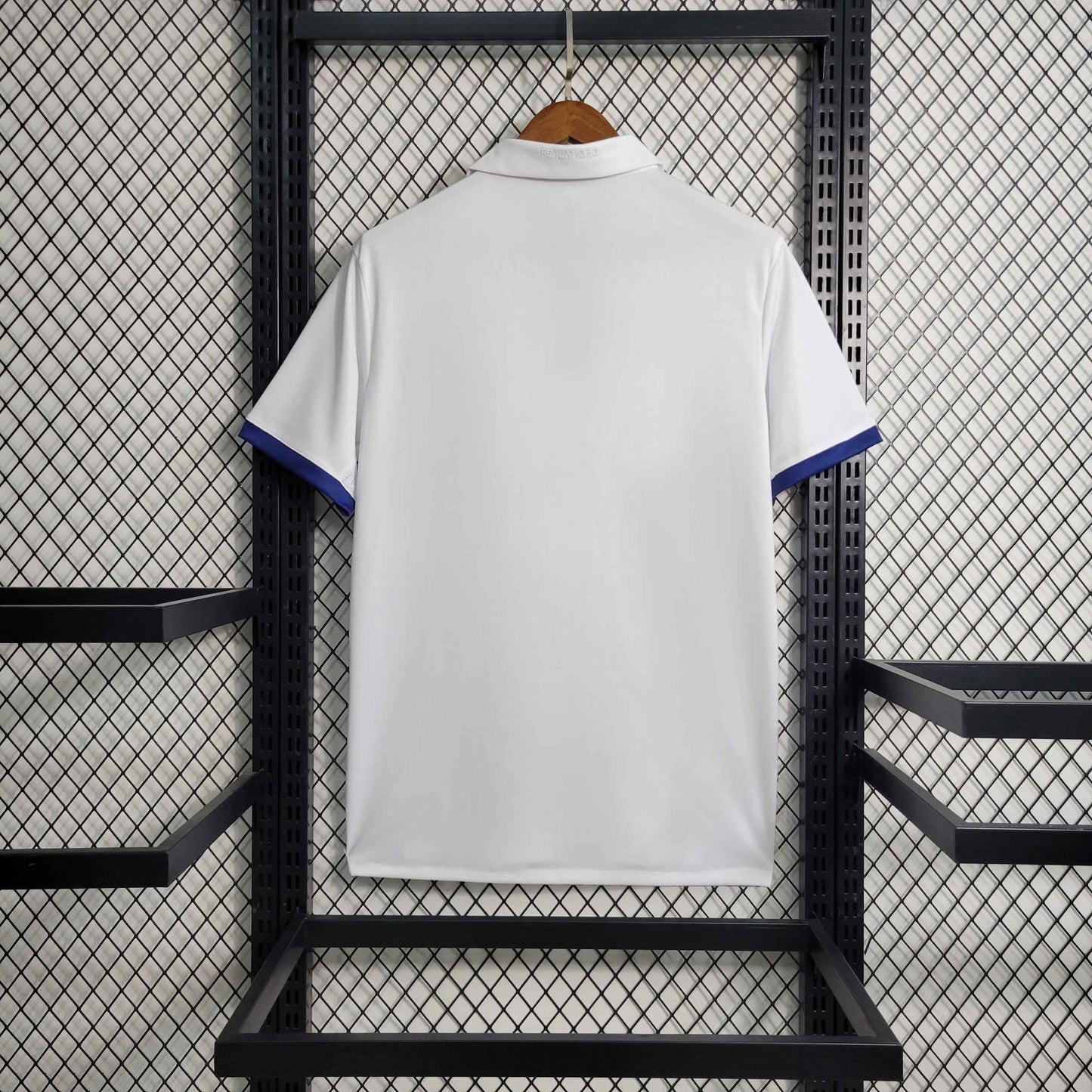 Camisa Real Madrid I 16/17 - Versão Retrô