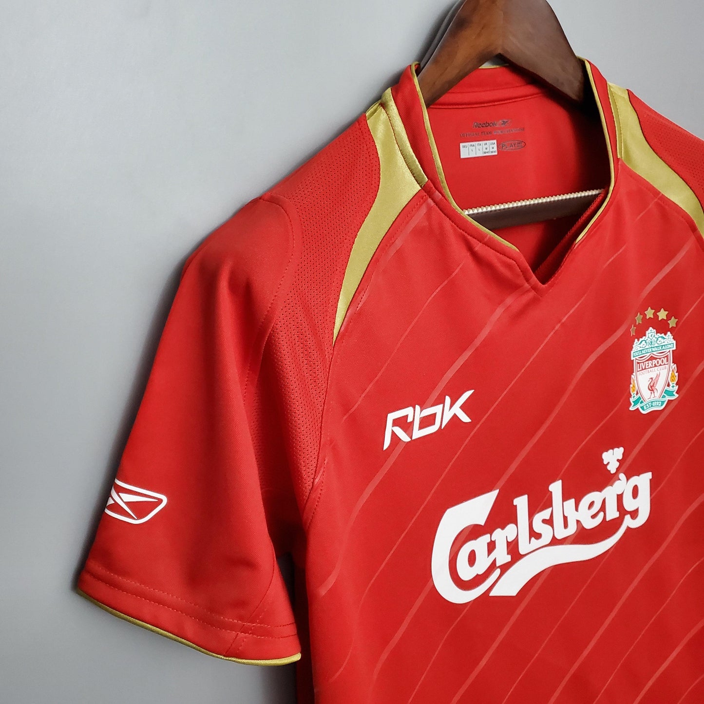 Camisa Retrô Liverpool 2005/06 I