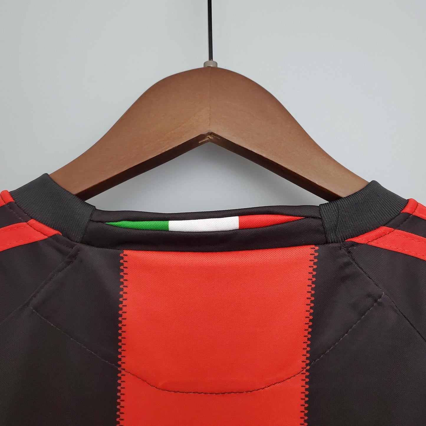 Camisa Retrô AC Milan 2010/11 I