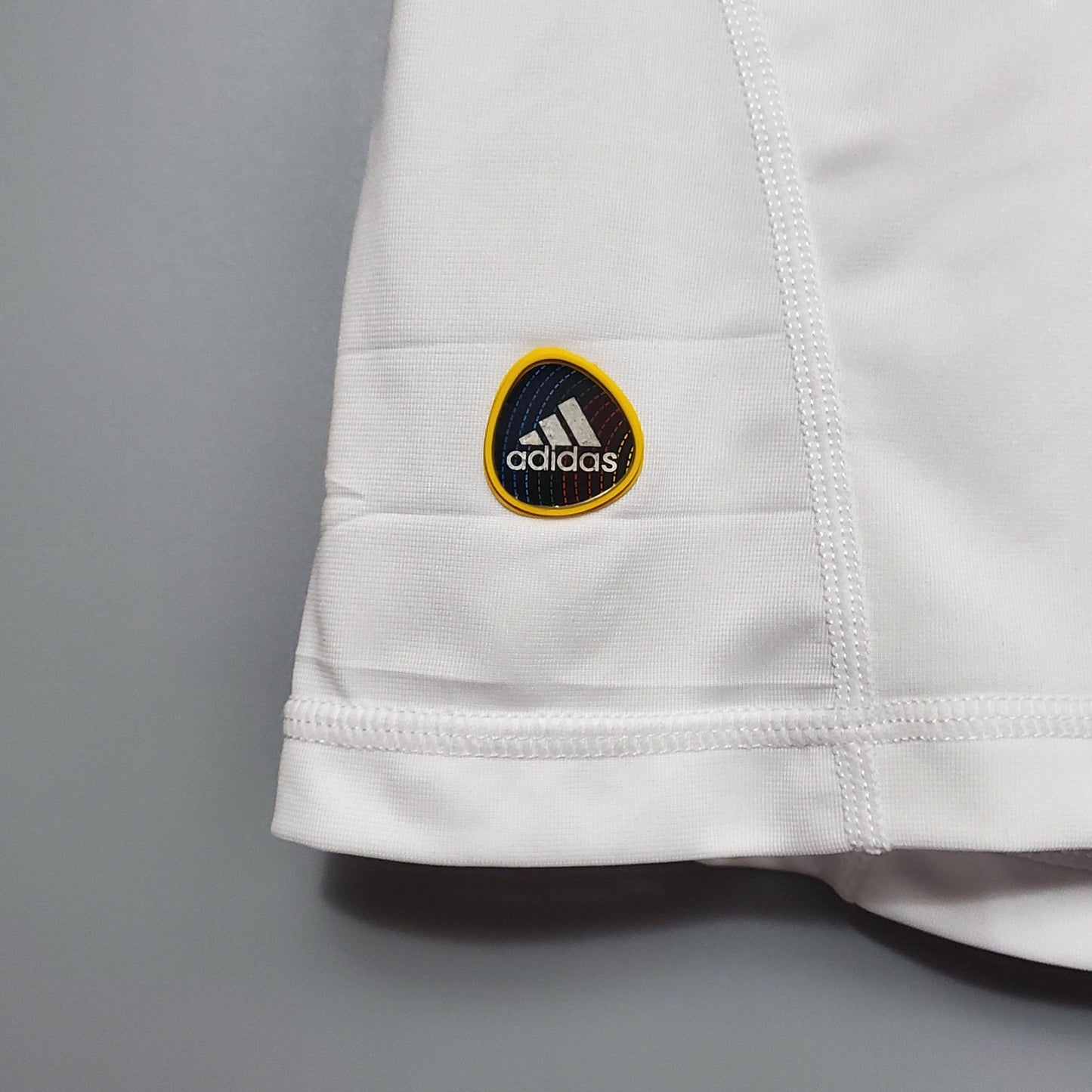 Camisa Retrô Real Madrid 2010/11 l