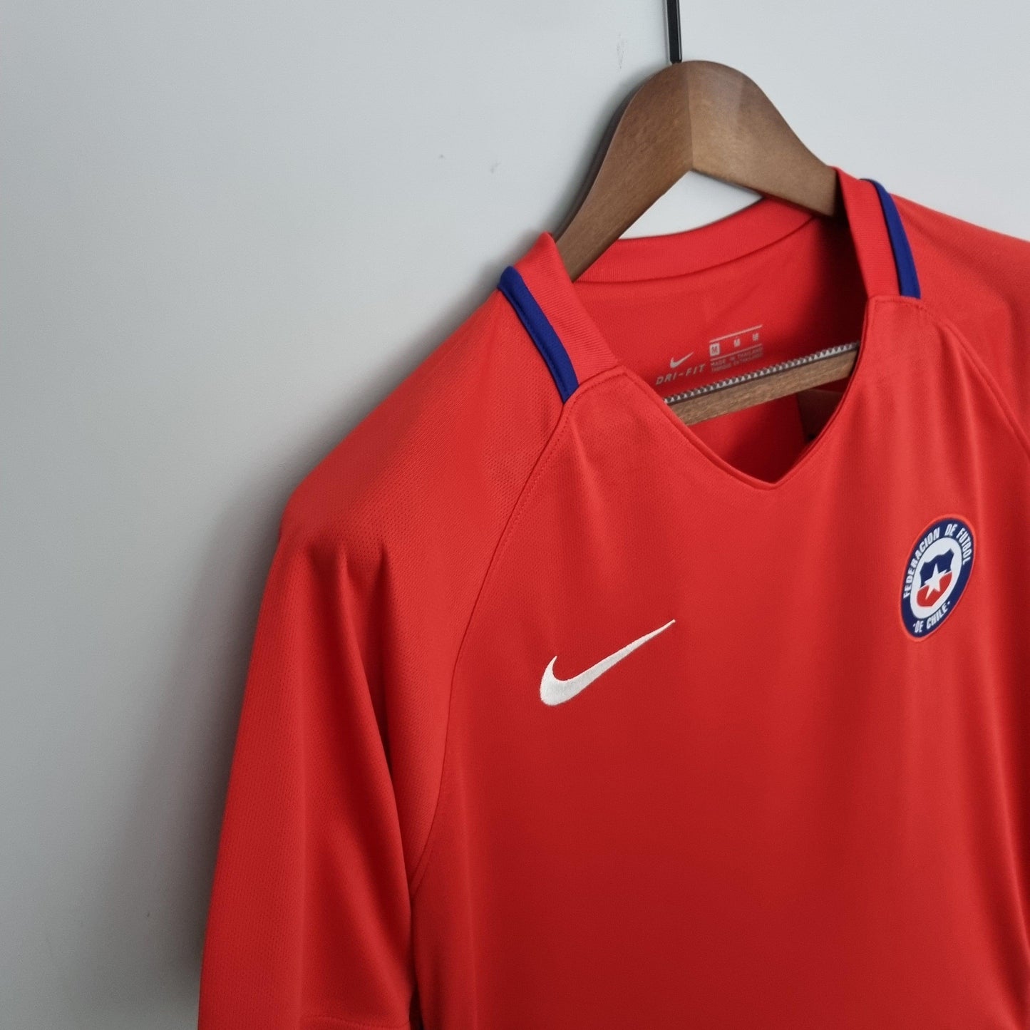 Camisa Retrô Seleção Chile 2016/17