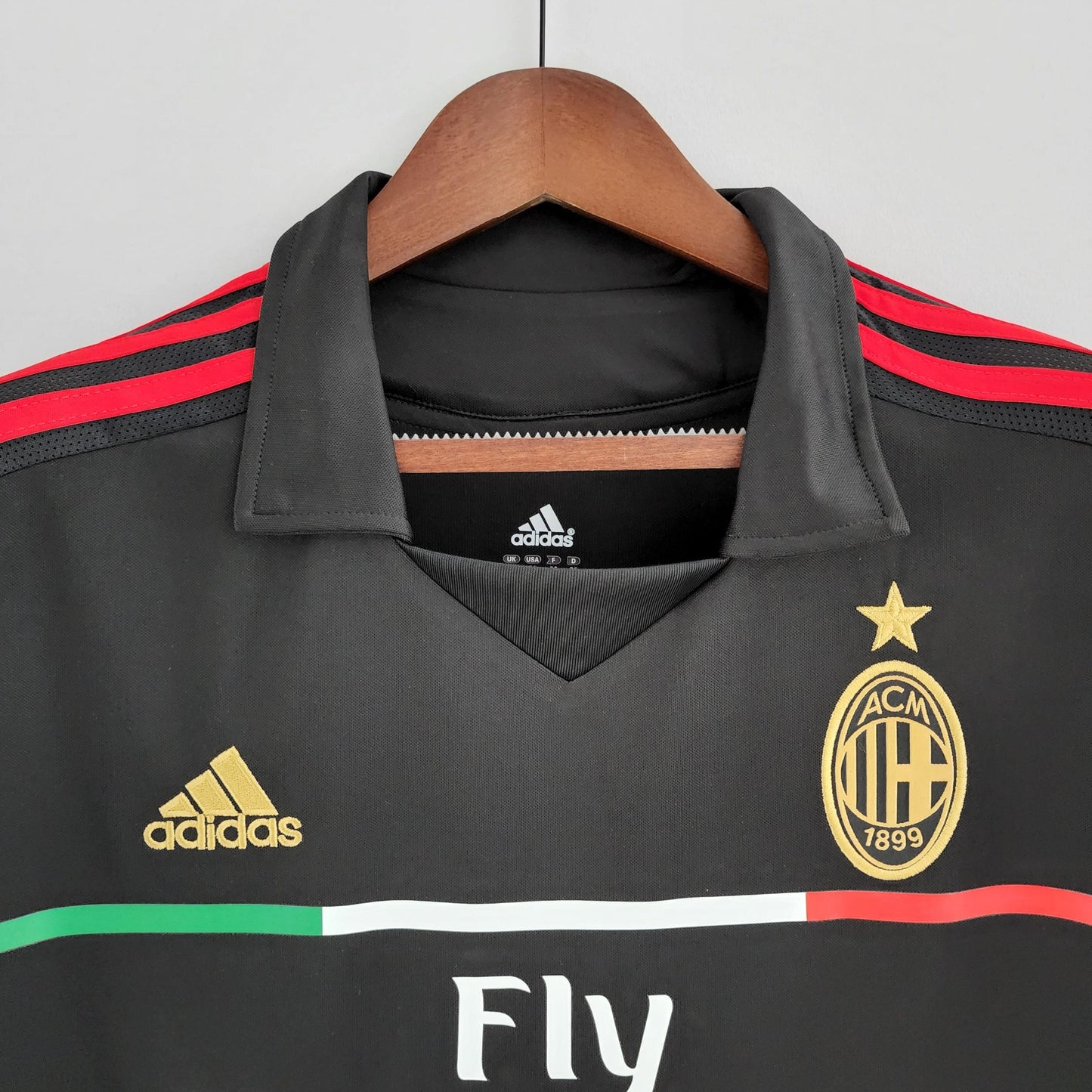 Camisa Retrô AC Milan 2011/12 lll