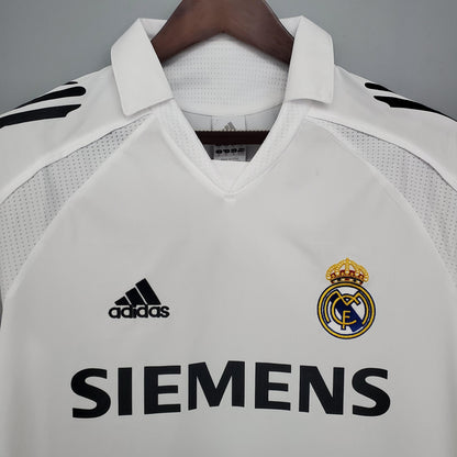 Camisa Retrô Real Madrid 2005/06 I