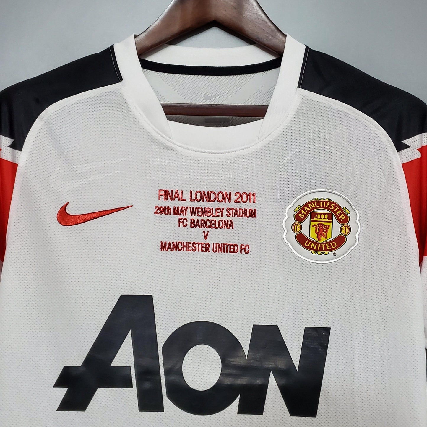 Camisa Retrô Manchester United 2010/11 II Champions League Edition