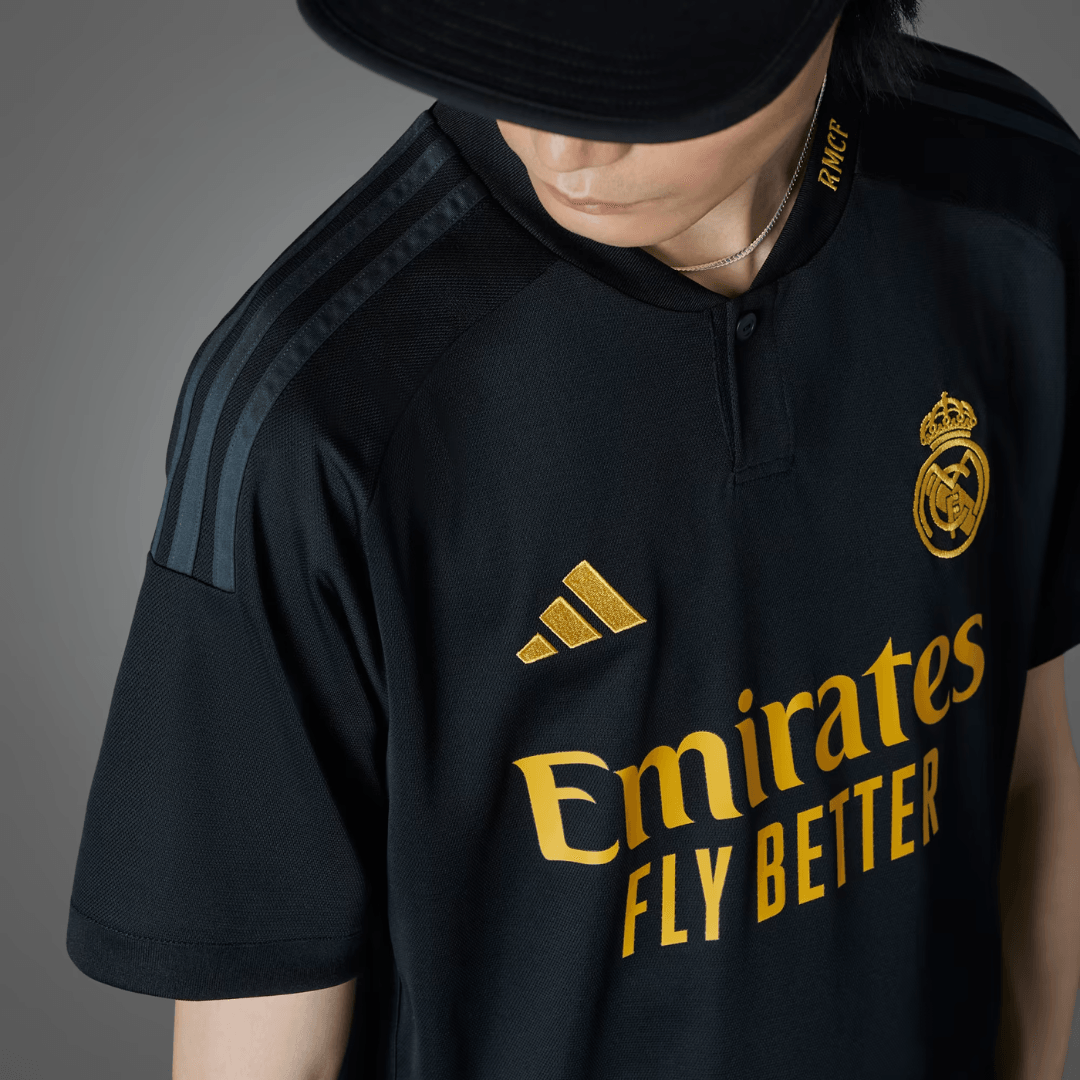 Camisa Real Madrid 2023/24 III Torcedor Masculina