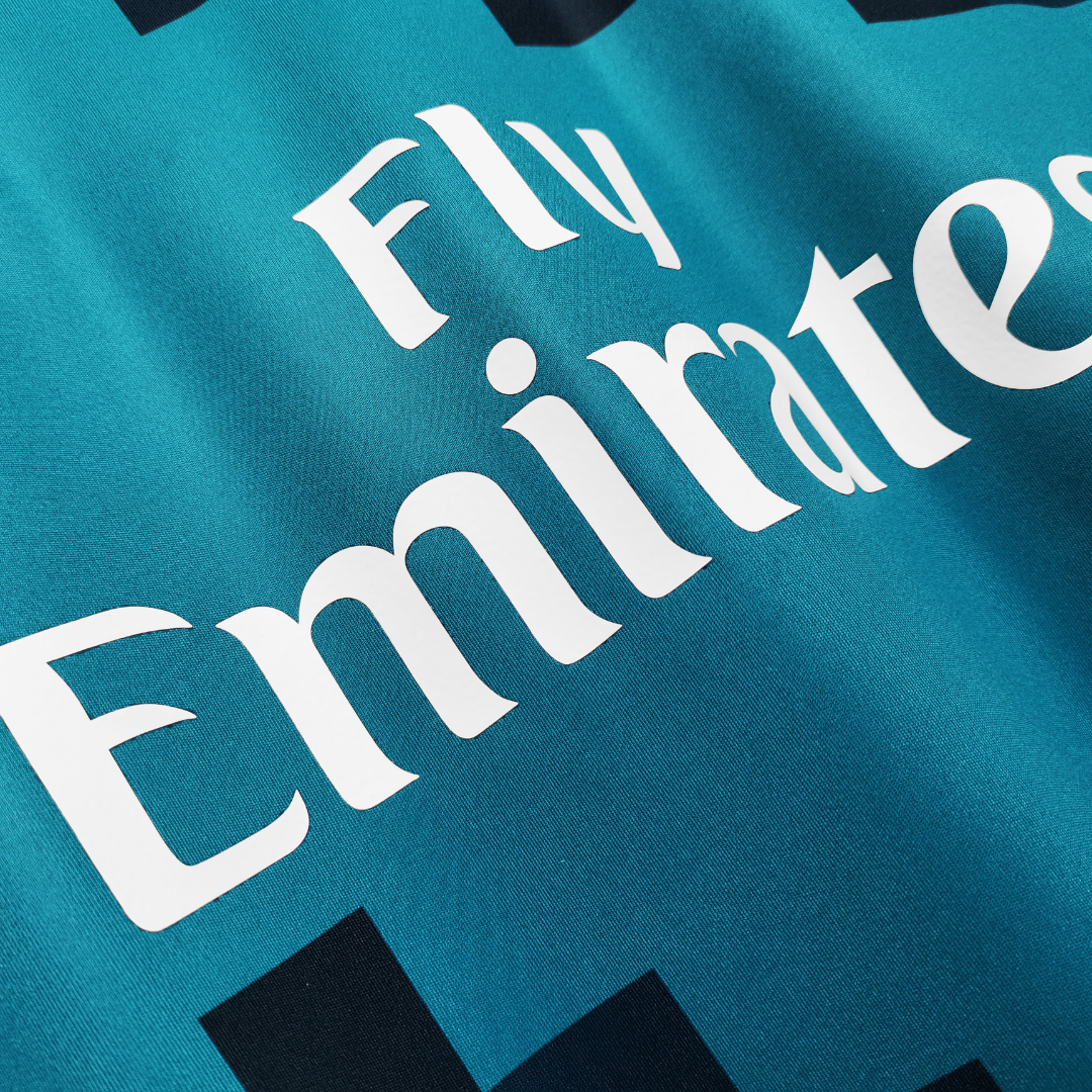 Camisa Retrô Real Madrid Manga Longa 2017/18 lll