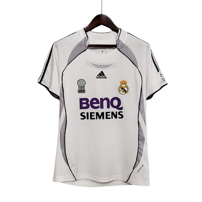 Camisa Retrô Real Madrid 2006/07 I