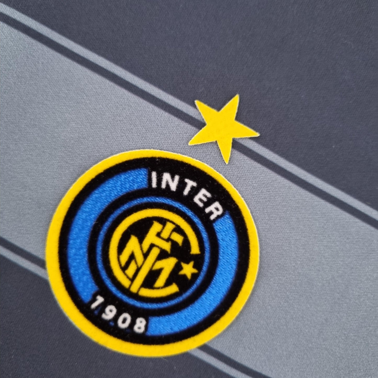 Camisa Retrô Inter de Milão 2004/05 III