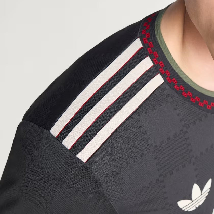 imgi_100_FC_Bayern_25-26_Third_Authentic_Jersey_Black_KE6802_HM10 - Ride Up Sports