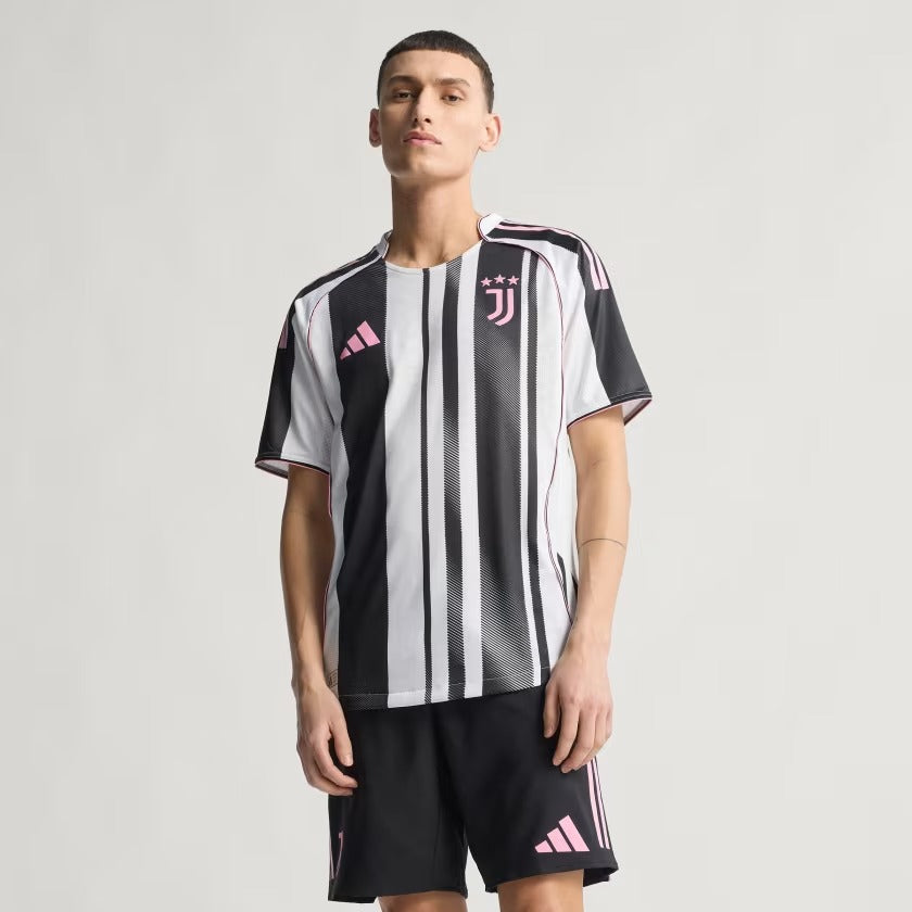 Camisa Juventus I 25/26 Jogador Masculina