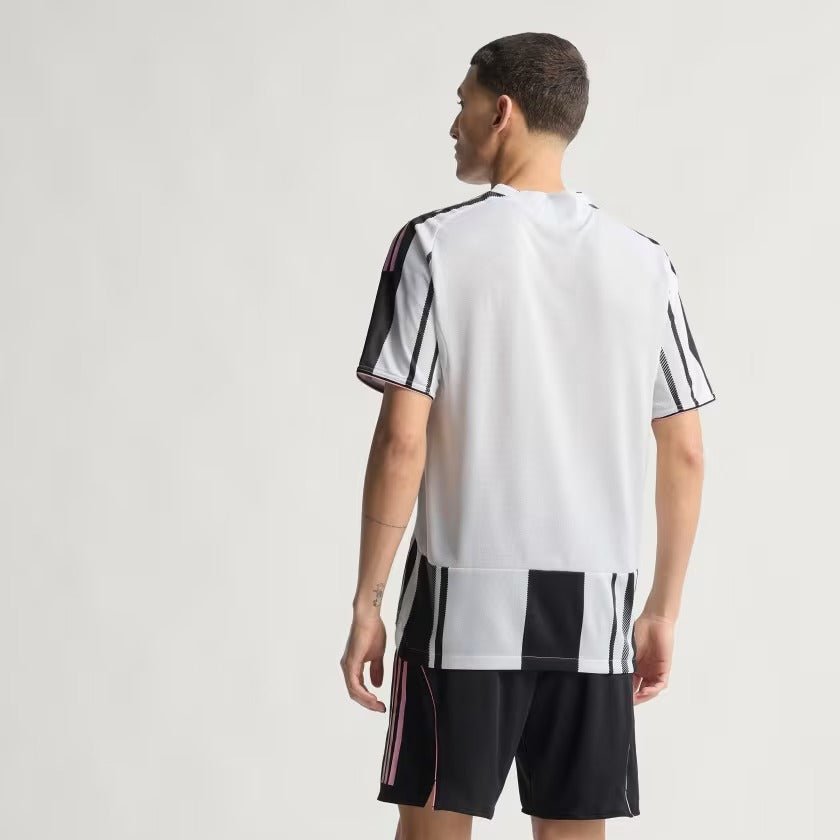 Camisa Juventus I 25/26 Jogador Masculina