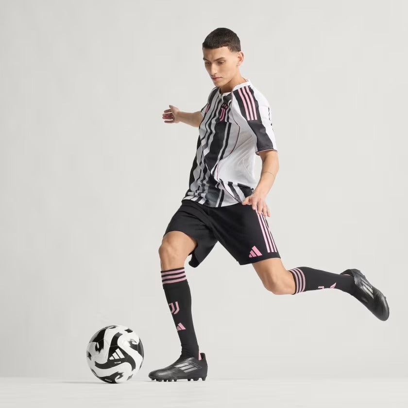 Camisa Juventus I 25/26 Jogador Masculina