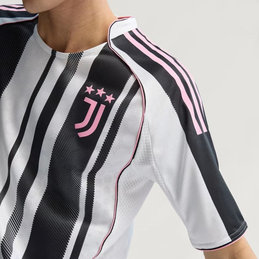 Camisa Juventus I 25/26 Jogador Masculina
