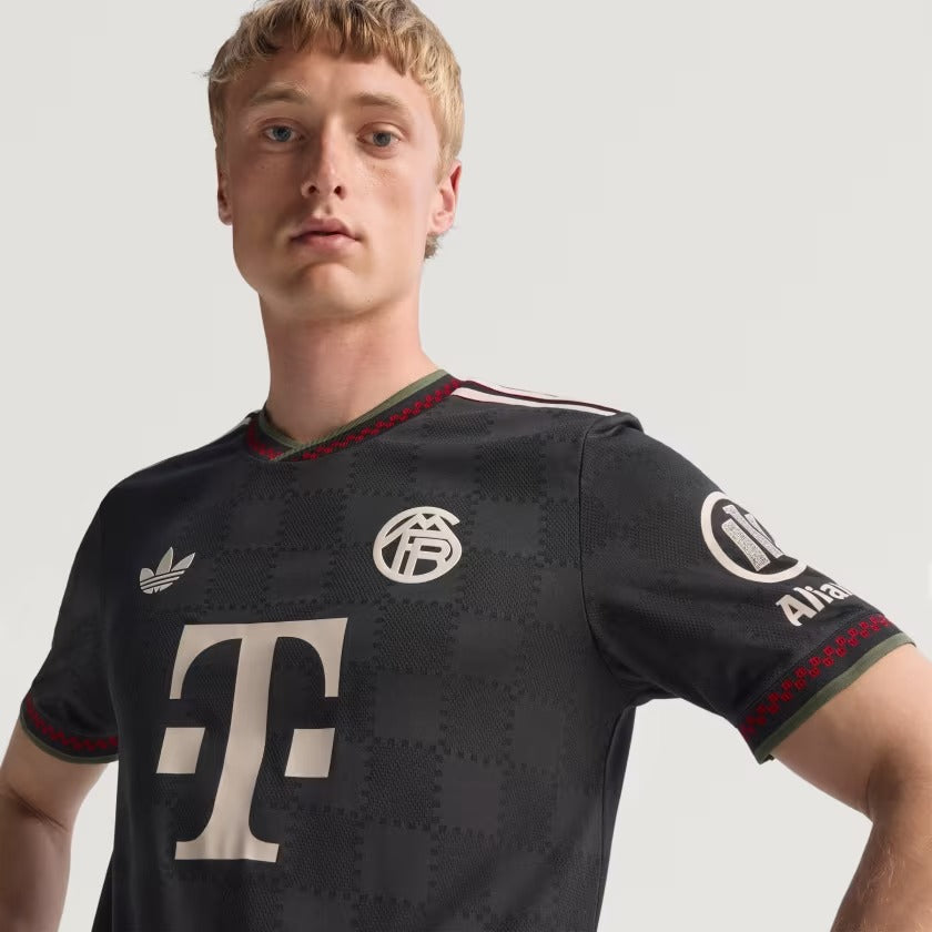 imgi_96_FC_Bayern_25-26_Third_Authentic_Jersey_Black_KE6802_HM6 - Ride Up Sports